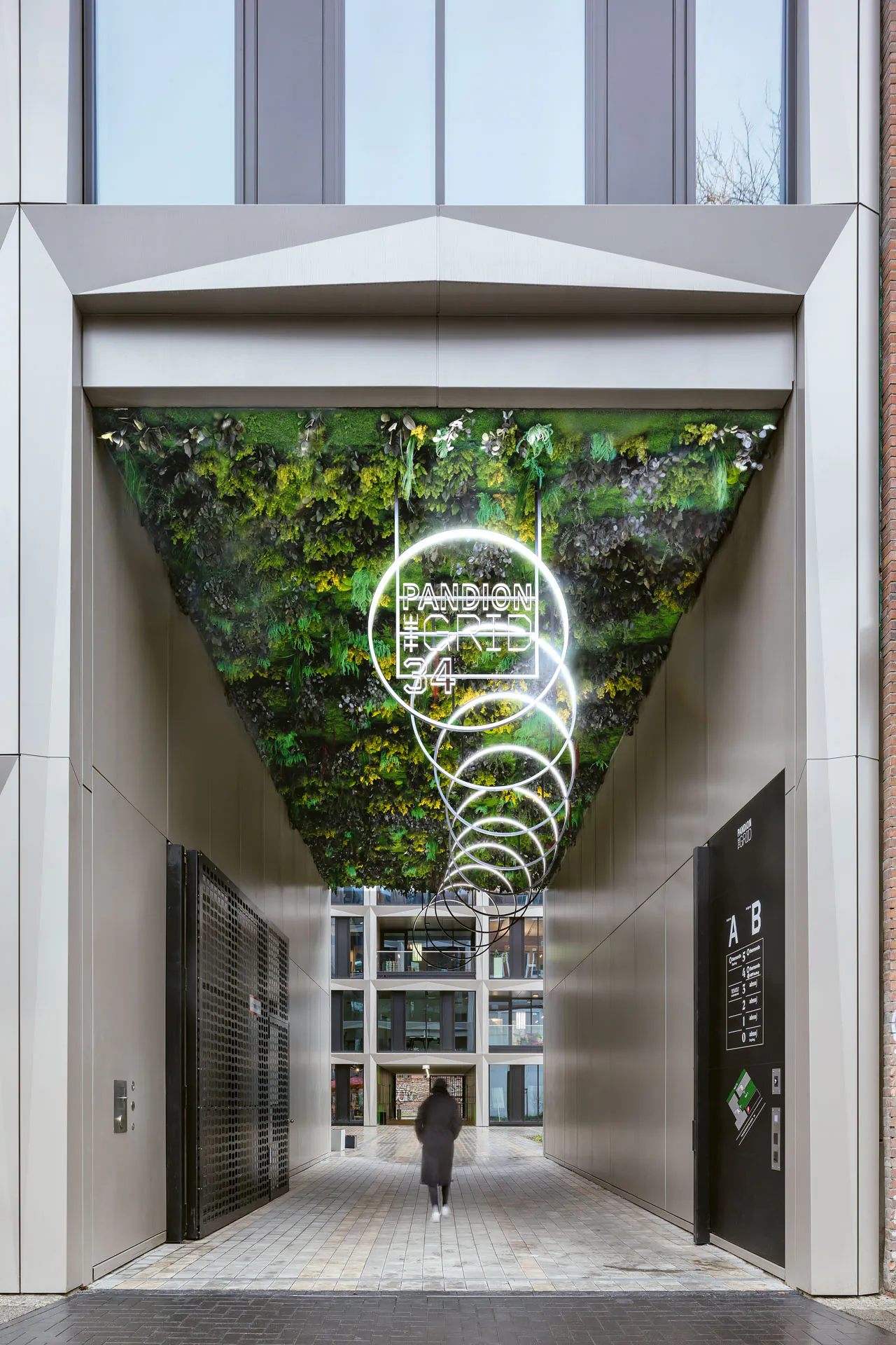 Hanging Garden Empfang Moderne Architektur — Deckenbegrünung von MOOSMOOS